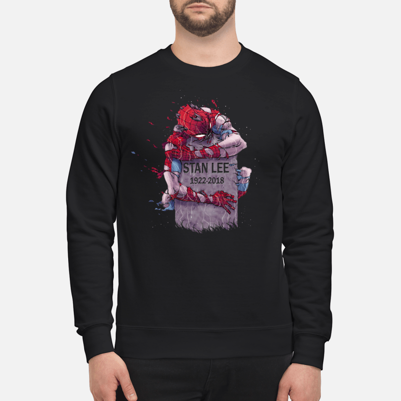 Spider-Man hug Stan Lee’s grave sweatshirt